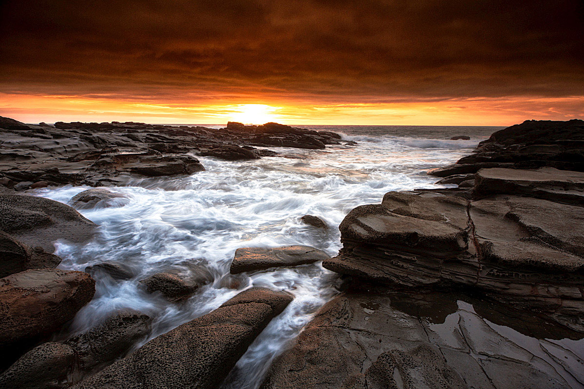 sunrise, surf, rocks, beach photography, landscape photography, seascape photography, Wye River, Victoria, Australia